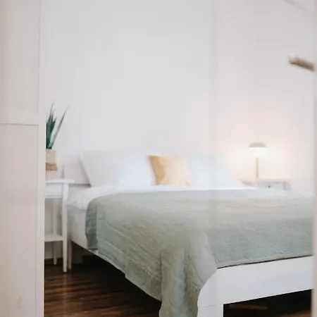 Appartement Residenz Rosenbach - Gemuetliche Unterkunft Am Rosenbachpark Im Herzen Von Wuerzburg Extérieur photo